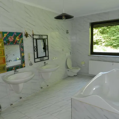 ゲストハウス Eco Village Auen